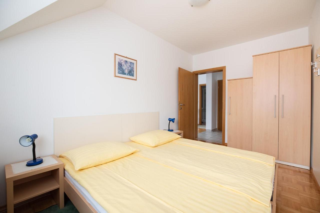 Apartmaji Trentelj เบลด ภายนอก รูปภาพ