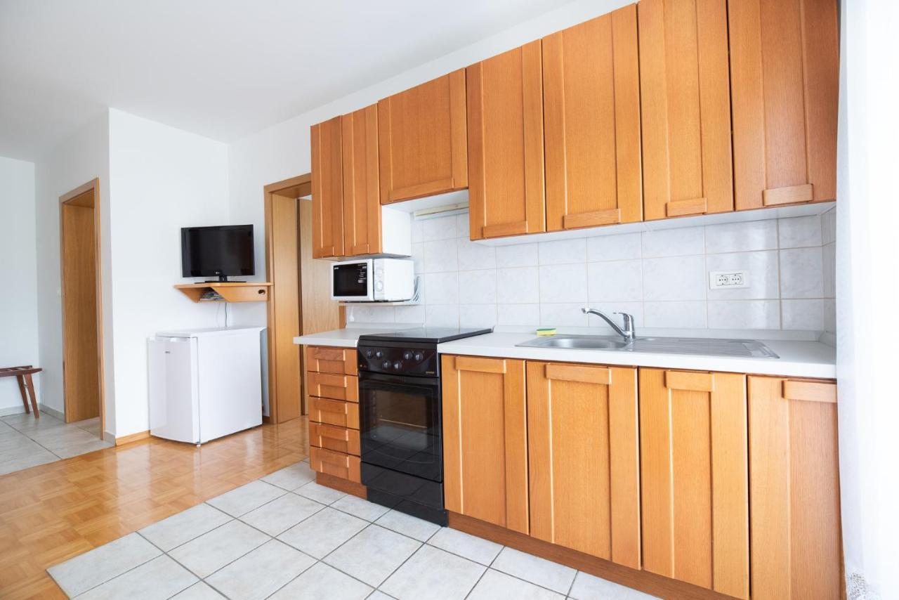 Apartmaji Trentelj เบลด ภายนอก รูปภาพ